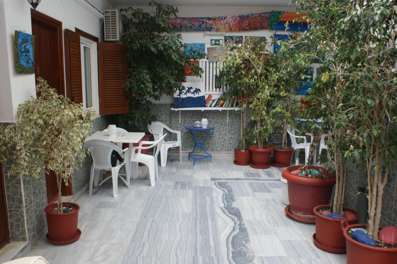 Hotel Eleftheria Парос Екстериор снимка