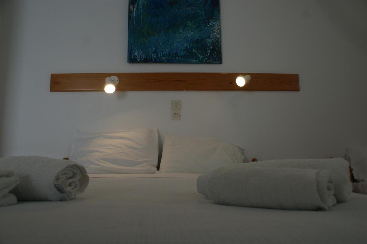 Hotel Eleftheria Парос Екстериор снимка