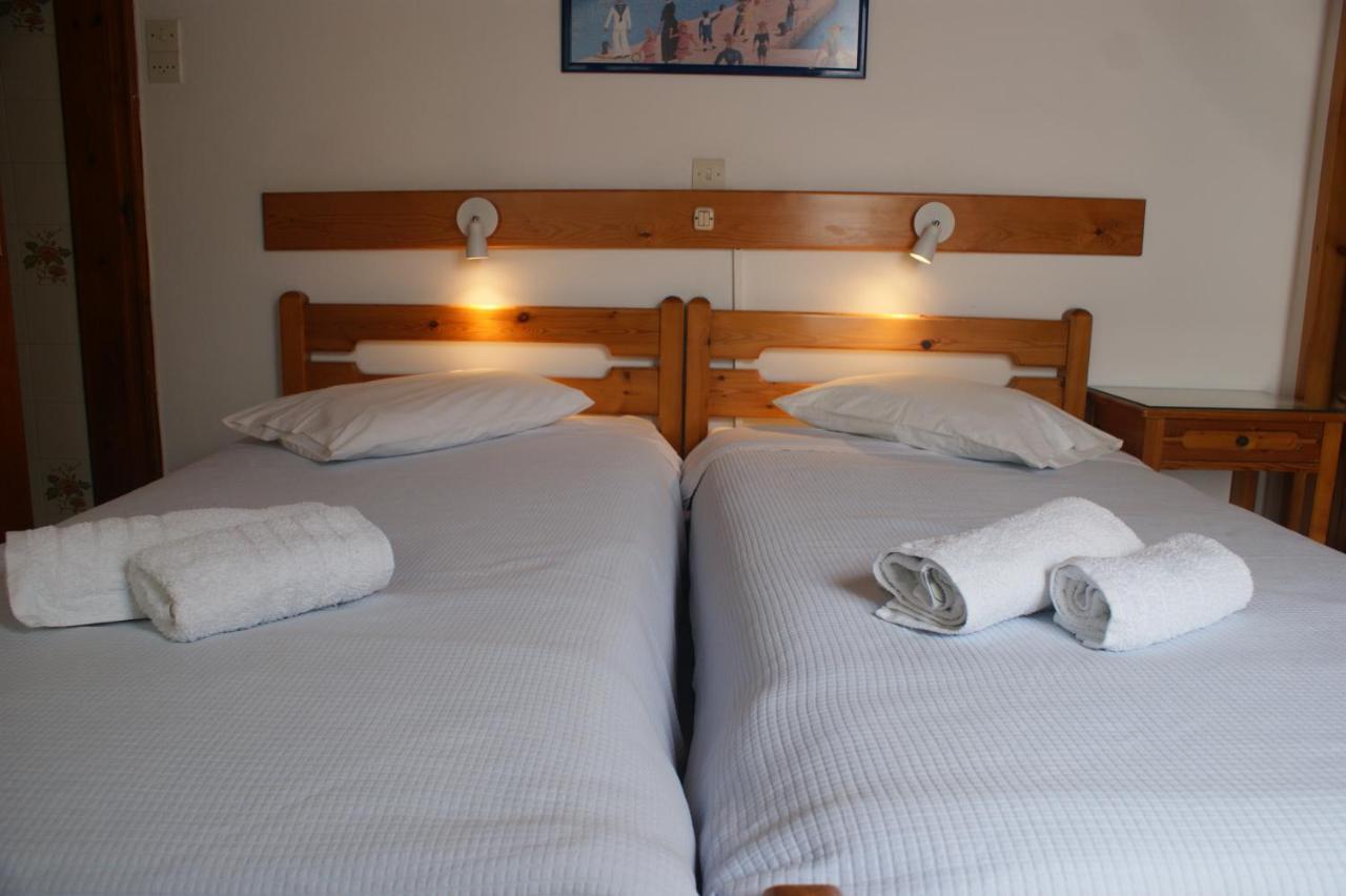 Hotel Eleftheria Парос Екстериор снимка