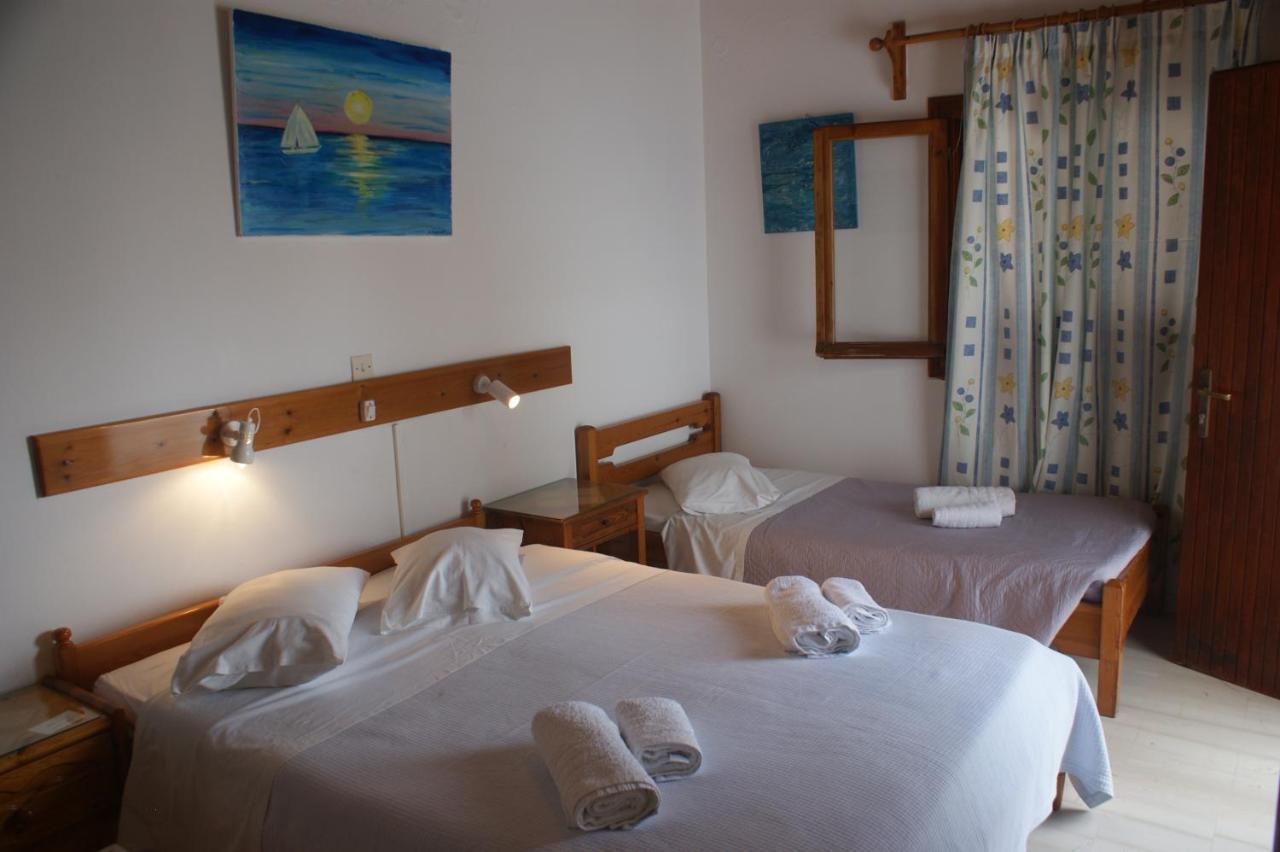 Hotel Eleftheria Парос Екстериор снимка