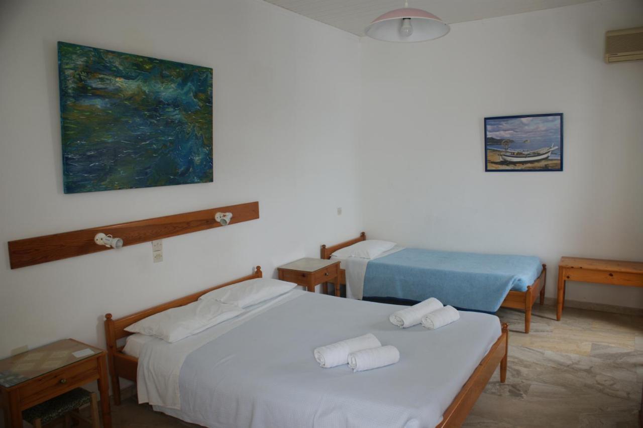 Hotel Eleftheria Парос Екстериор снимка