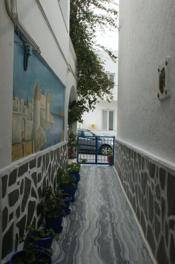 Hotel Eleftheria Парос Екстериор снимка